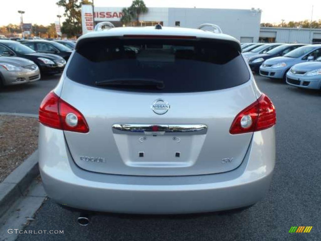 2011 Rogue SV - Silver Ice Metallic / Gray photo #4