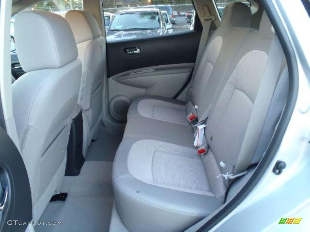 2011 Rogue SV - Silver Ice Metallic / Gray photo #7