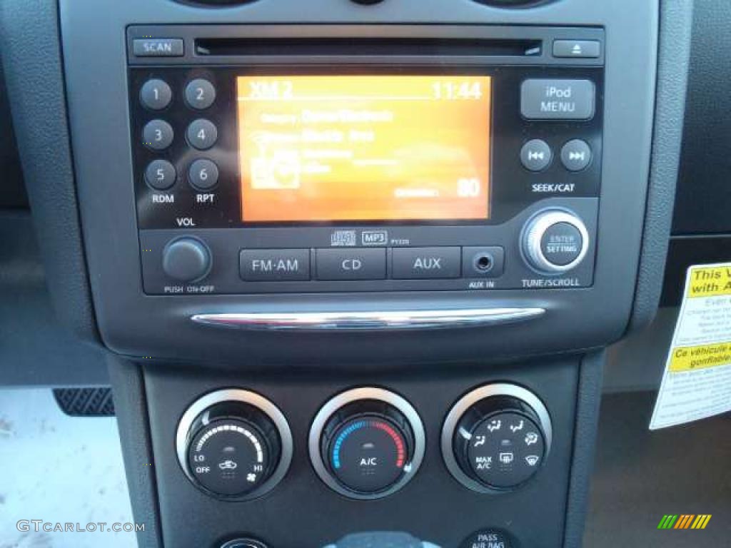 2011 Rogue SV - Silver Ice Metallic / Gray photo #9