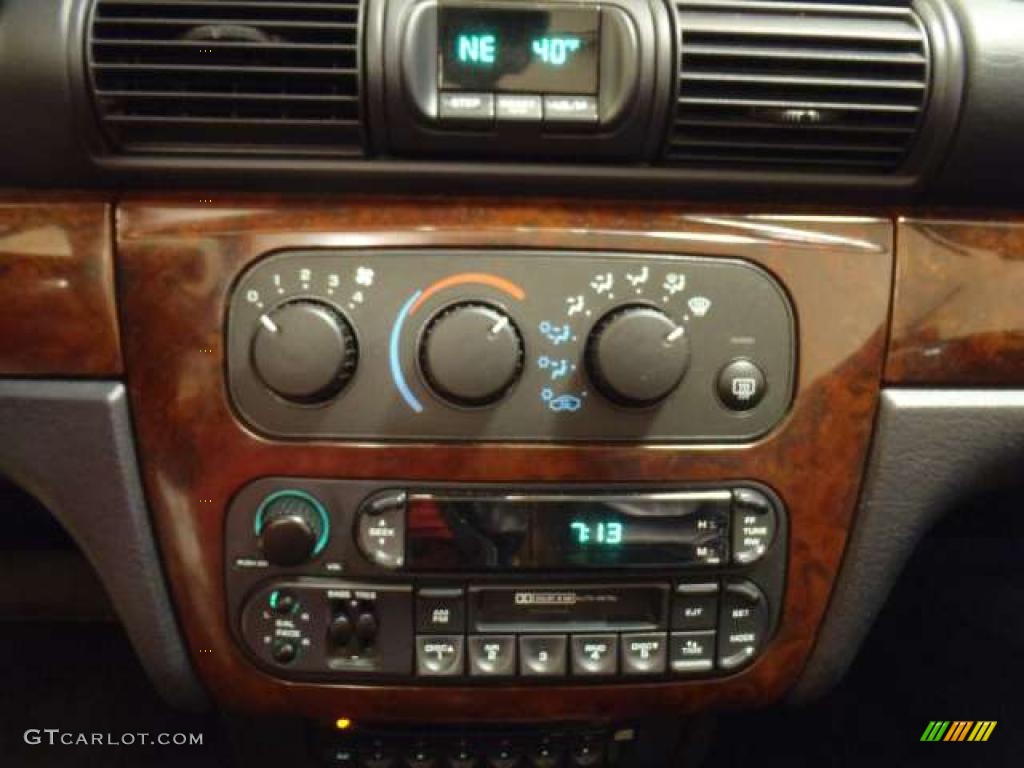 2003 Chrysler Sebring Limited Convertible Controls Photo #41749628