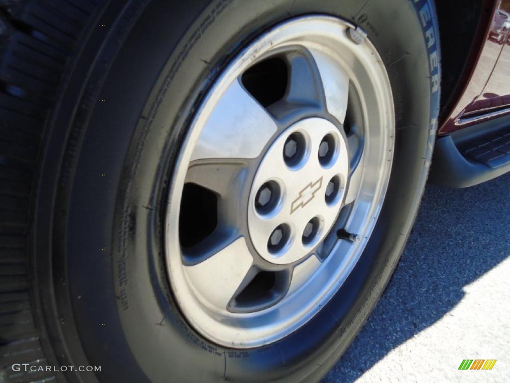 2003 Chevrolet Tahoe LS Wheel Photo #41751112