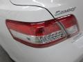Super White - Camry LE Photo No. 17