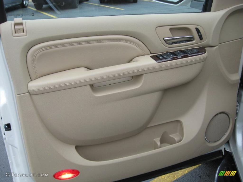2011 Cadillac Escalade Luxury AWD Cashmere/Cocoa Door Panel Photo #41753844