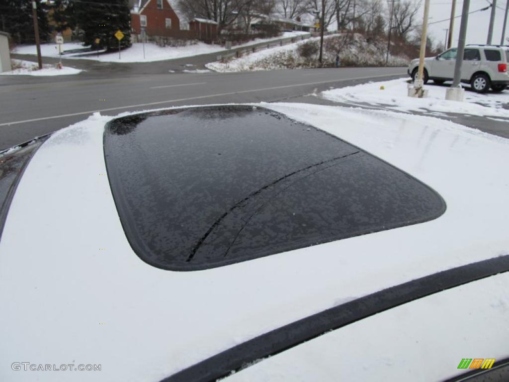 2003 Accord EX V6 Coupe - Taffeta White / Ivory photo #8