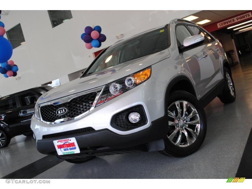 2011 Sorento EX V6 AWD - Bright Silver / Black photo #2