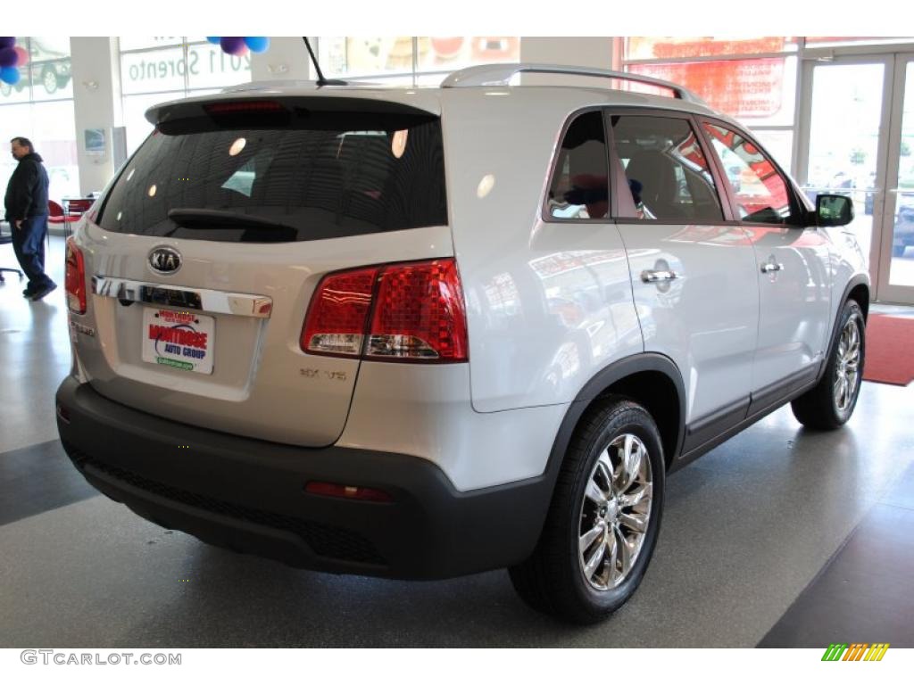 2011 Sorento EX V6 AWD - Bright Silver / Black photo #8