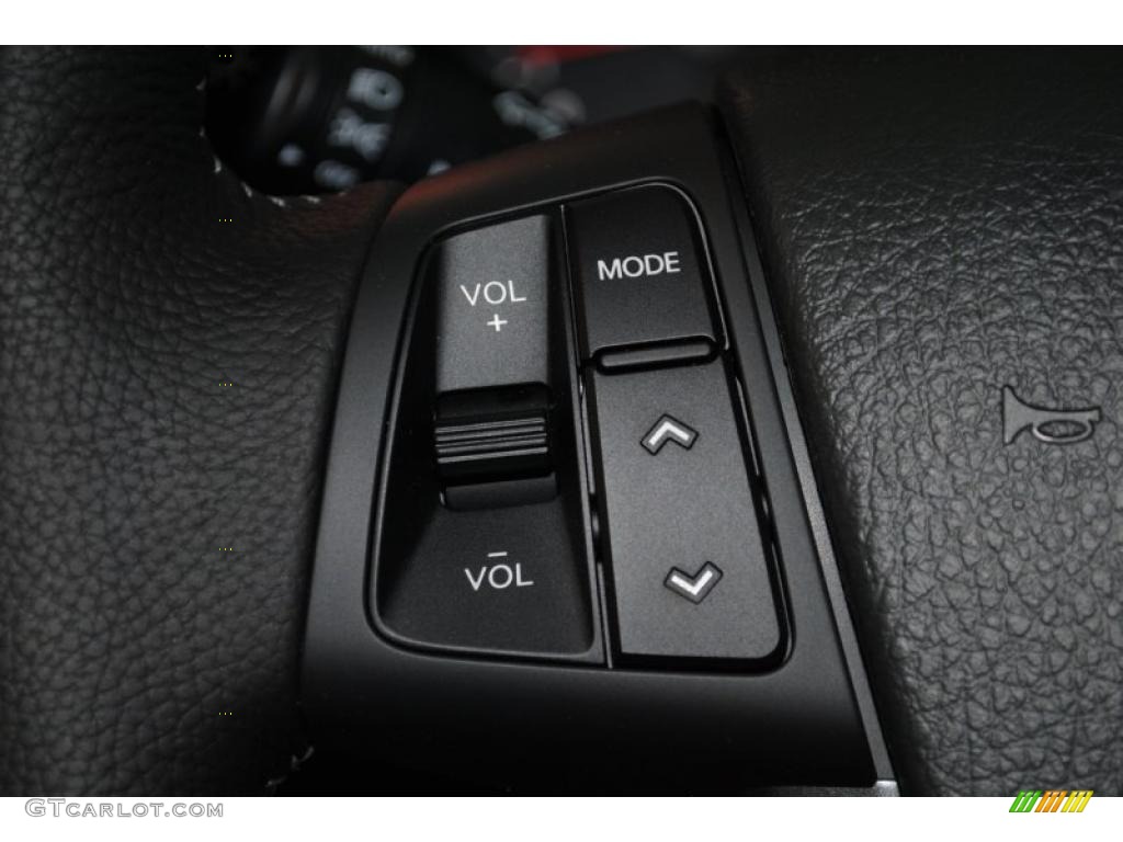 2011 Sorento EX V6 AWD - Bright Silver / Black photo #31