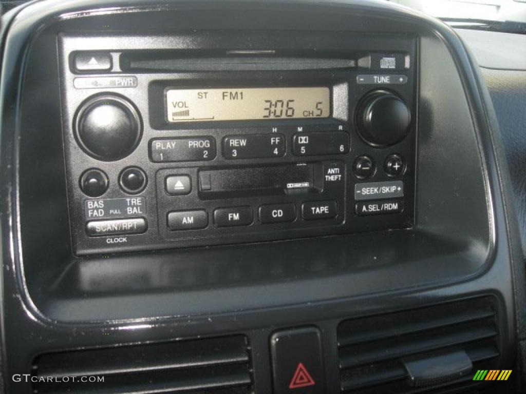 2004 Honda CR-V LX 4WD Controls Photo #41756436