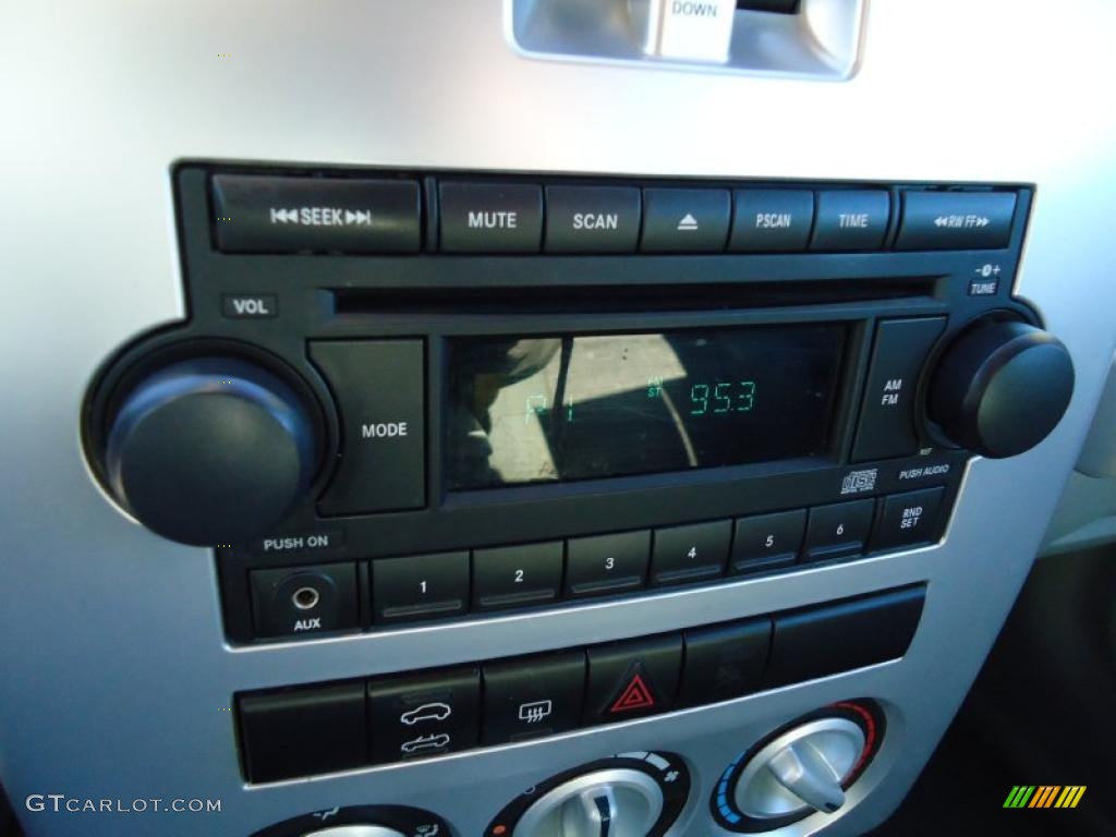 2006 Chrysler PT Cruiser Touring Convertible Controls Photo #41756812