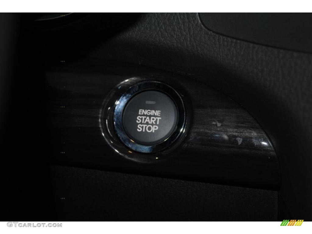 2011 Sorento EX V6 AWD - Ebony Black / Black photo #38