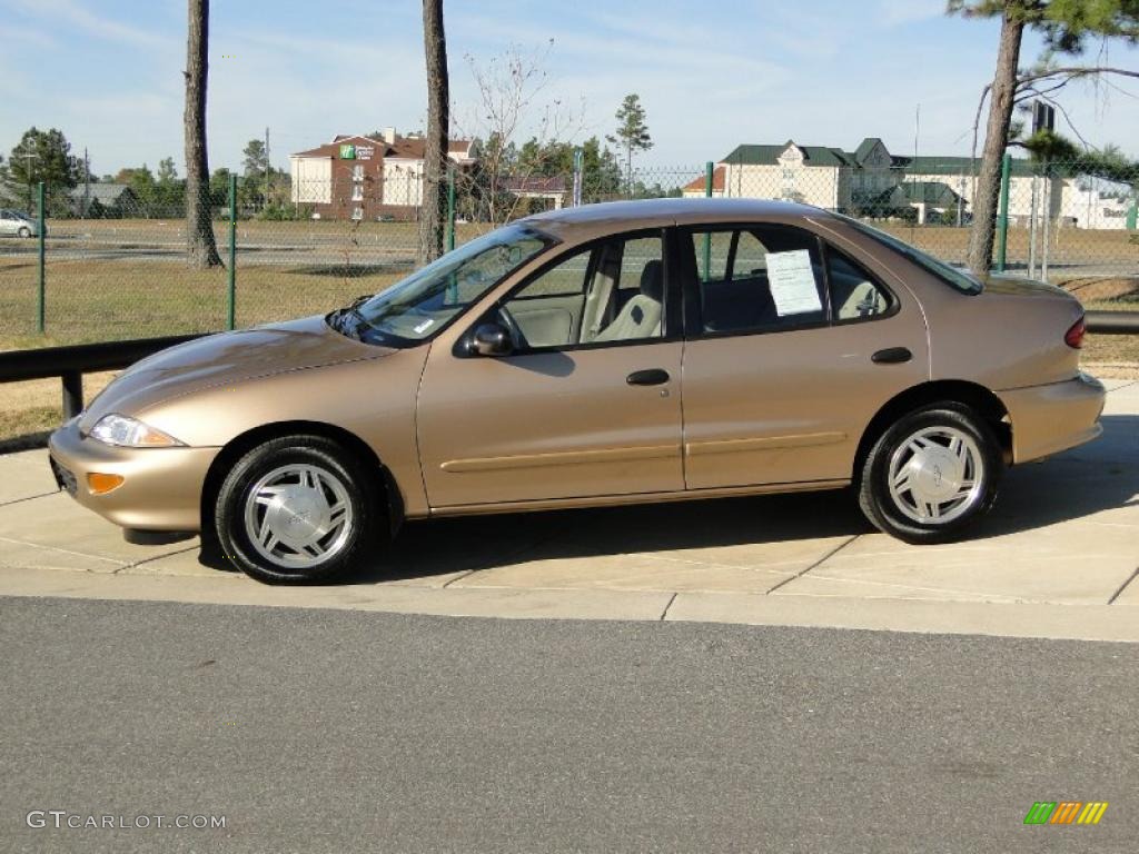 1998 Cavalier LS Sedan - Gold Metallic / Graphite photo #9