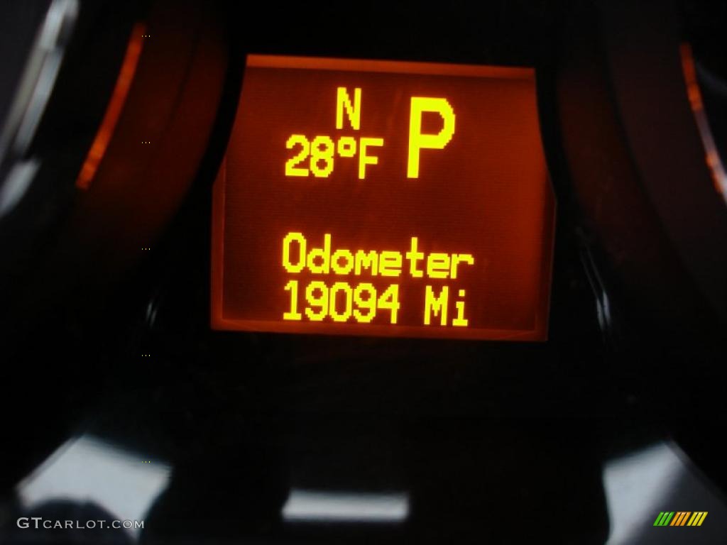 2010 VUE XE - Polar White / Tan photo #14