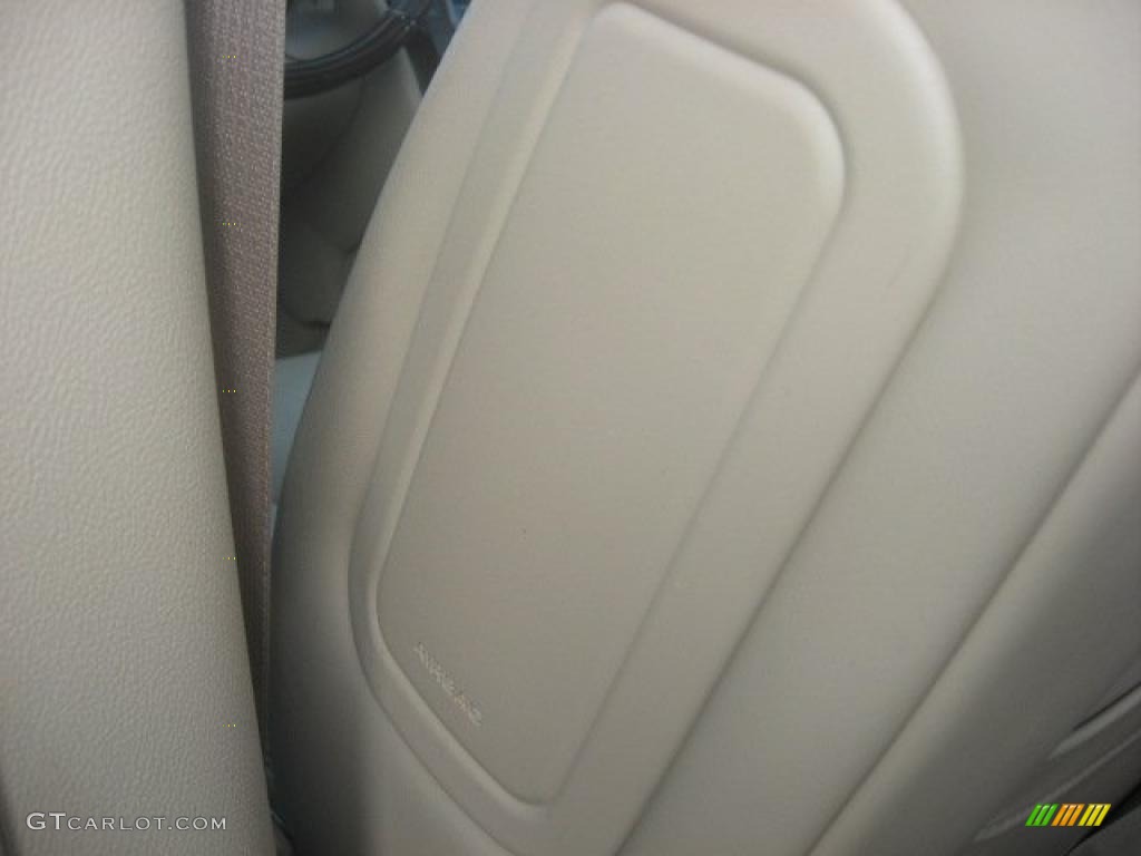 2007 DTS Sedan - White Lightning / Cashmere photo #45