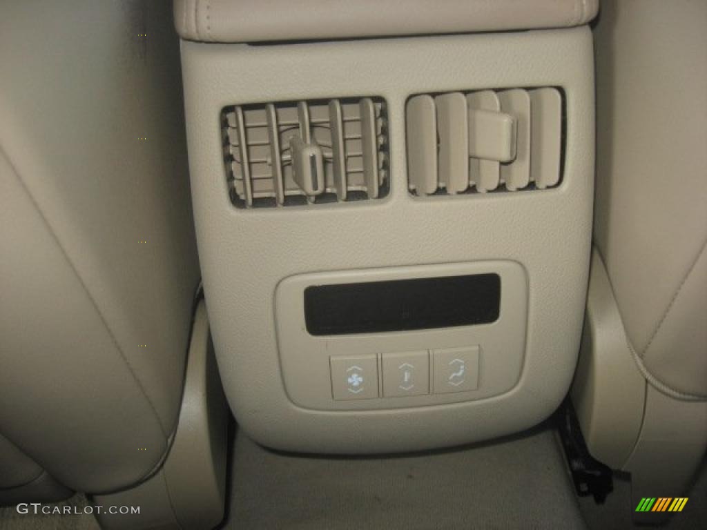 2007 DTS Sedan - White Lightning / Cashmere photo #47