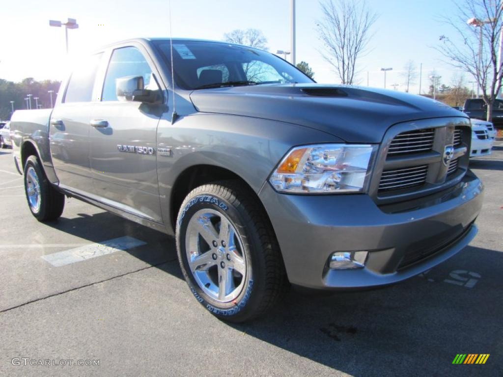 2011 Ram 1500 Sport Crew Cab - Mineral Gray Metallic / Dark Slate Gray photo #4