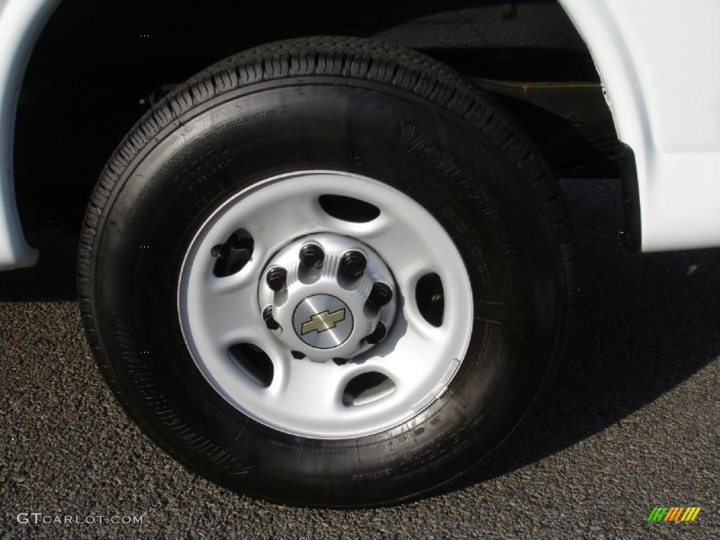 2010 Chevrolet Express 3500 Cargo Van Wheel Photos