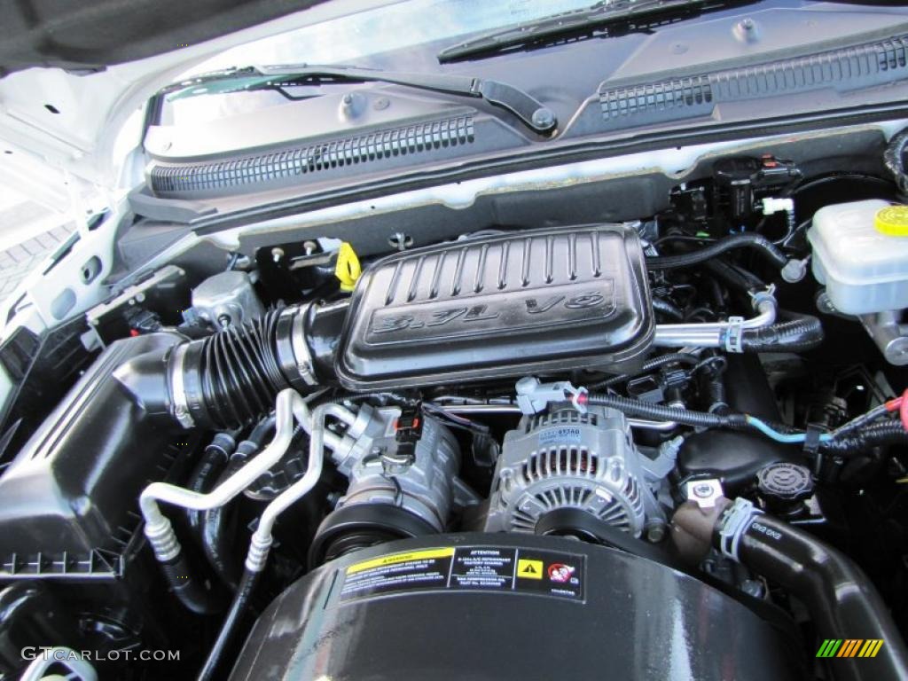 2007 Dodge Dakota SLT Quad Cab 3.7 Liter SOHC 12-Valve PowerTech V6 Engine Photo #41762165
