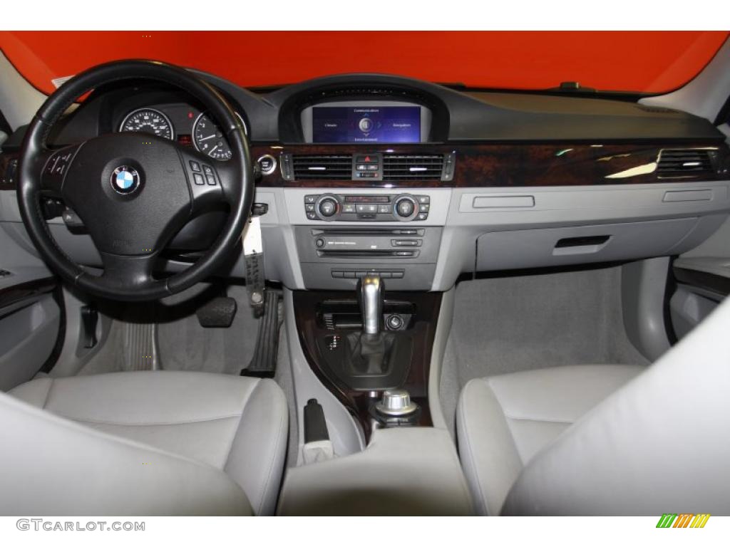 2006 3 Series 330xi Sedan - Silver Grey Metallic / Grey photo #5