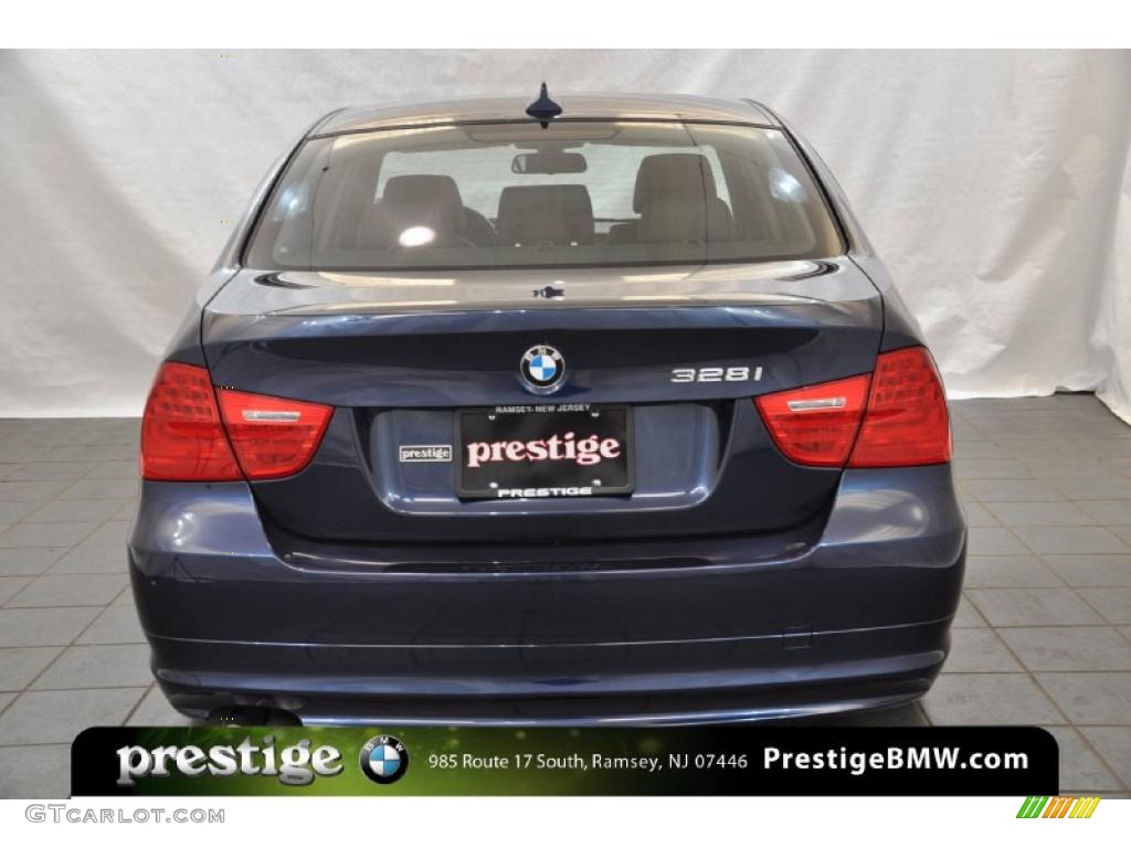 2011 3 Series 328i xDrive Sedan - Deep Sea Blue Metallic / Black photo #3