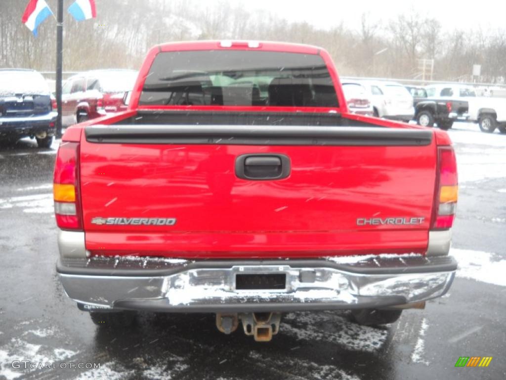 2001 Silverado 1500 LS Extended Cab 4x4 - Victory Red / Graphite photo #11