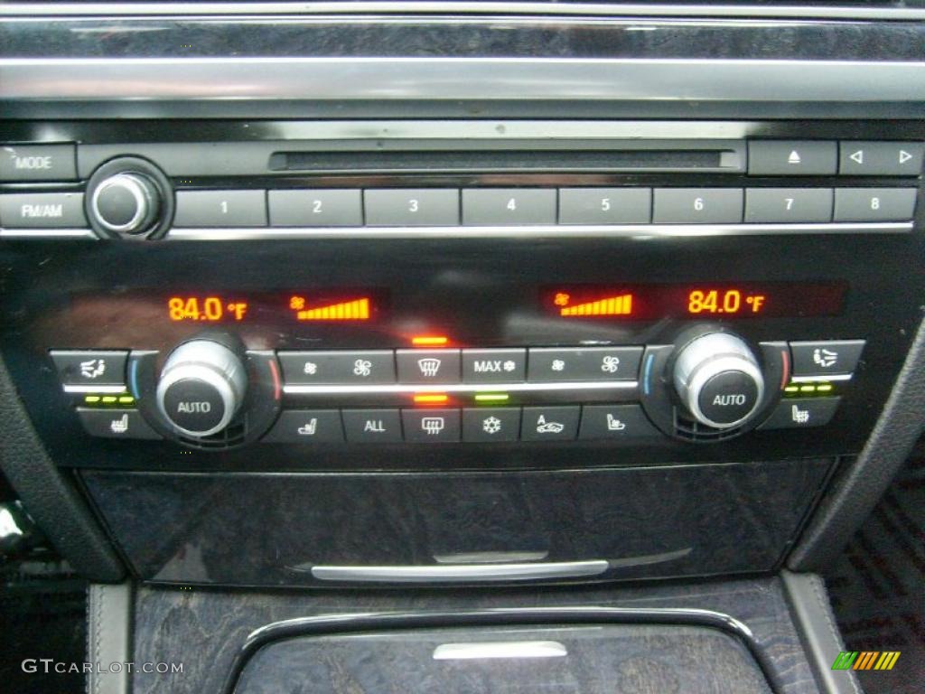 2010 BMW 7 Series 750i xDrive Sedan Controls Photo #41774877