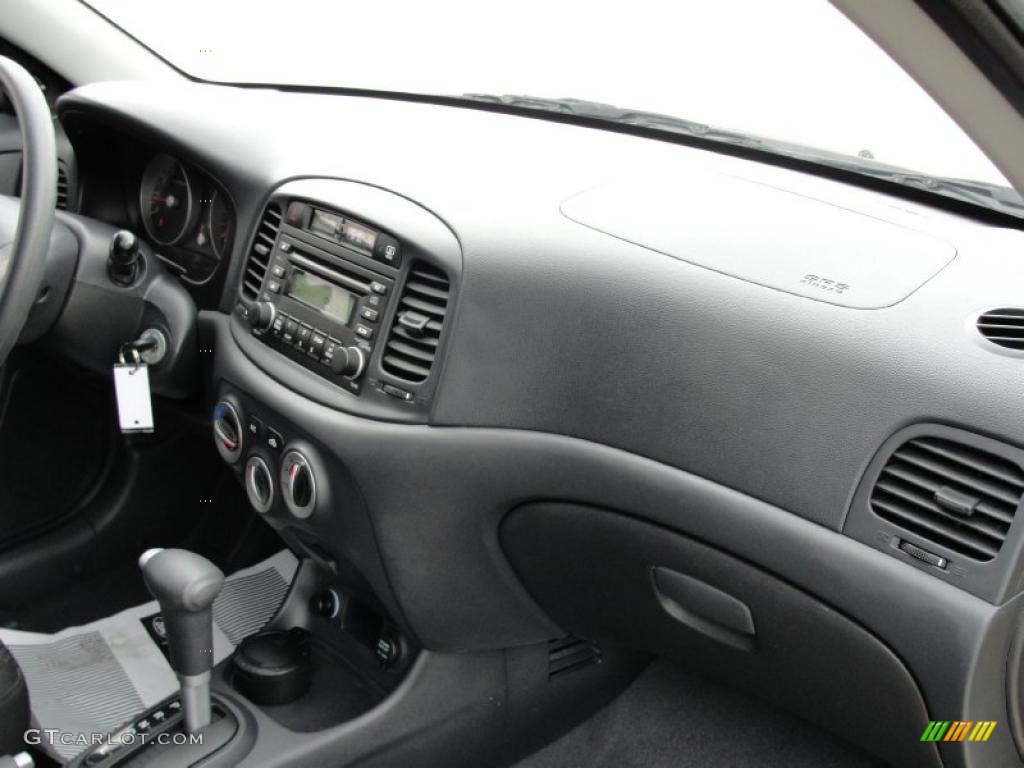 2008 Hyundai Accent GS Coupe Black Dashboard Photo #41777709