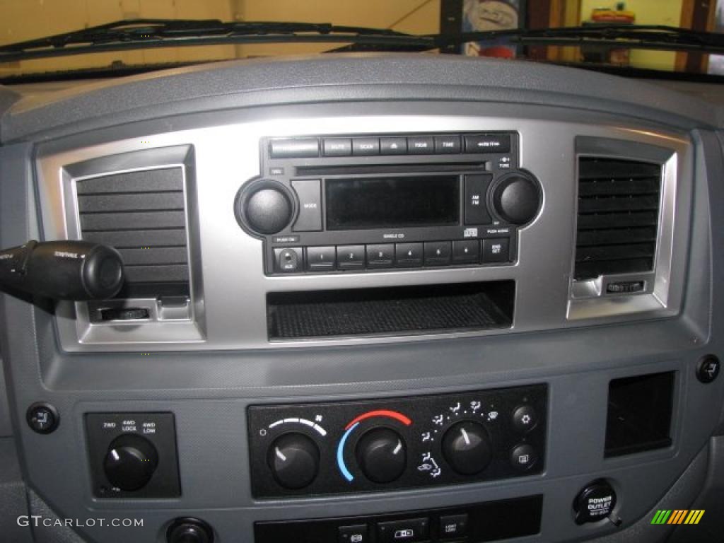 2008 Ram 2500 SXT Mega Cab 4x4 - Brilliant Black Crystal Pearl / Medium Slate Gray photo #10