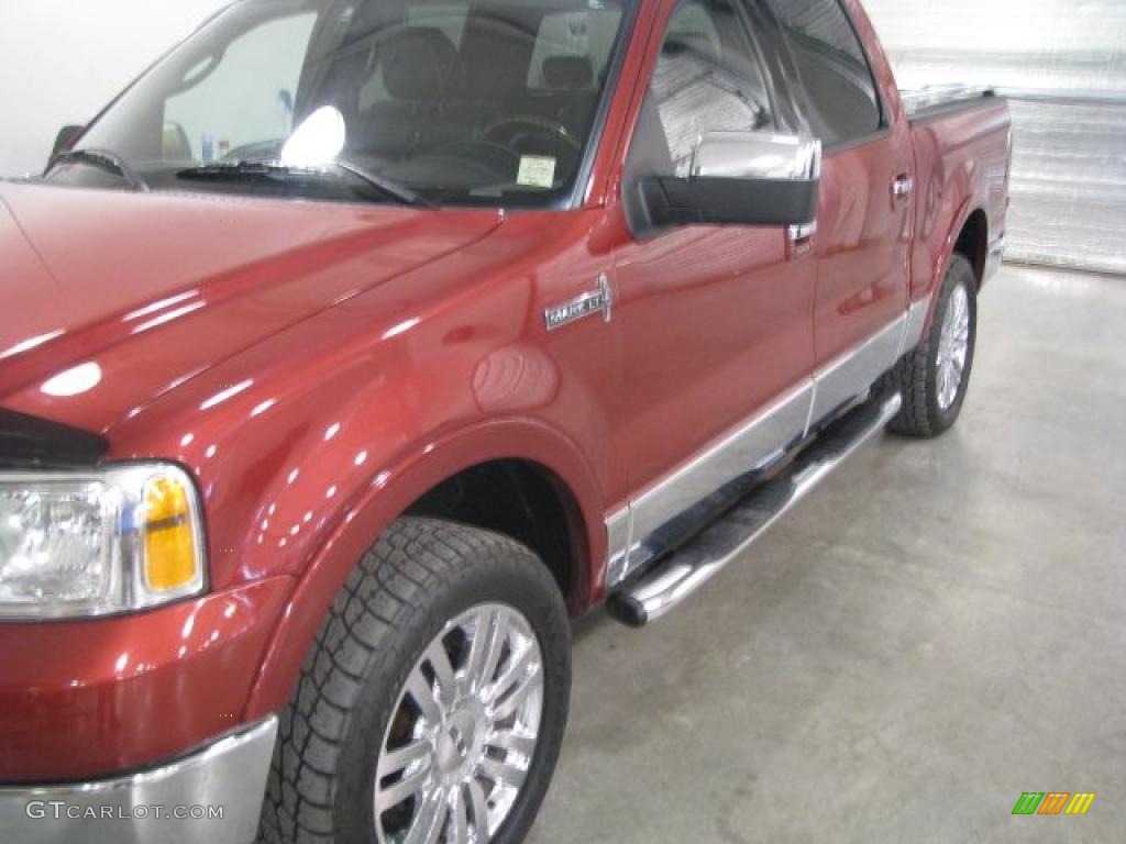 2007 Mark LT SuperCrew 4x4 - Vivid Red Metallic / Ebony/Dove Grey photo #17