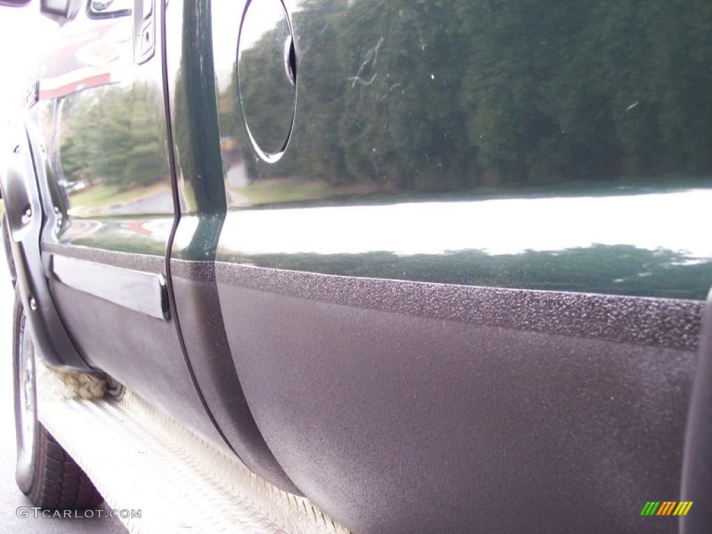 2002 F250 Super Duty XLT Regular Cab 4x4 - Dark Highland Green Metallic / Medium Parchment photo #26