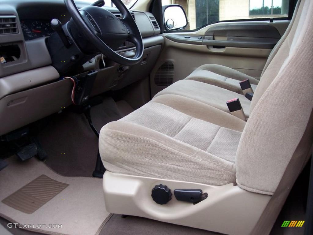Medium Parchment Interior 2002 Ford F250 Super Duty XLT Regular Cab 4x4 Photo #41781185