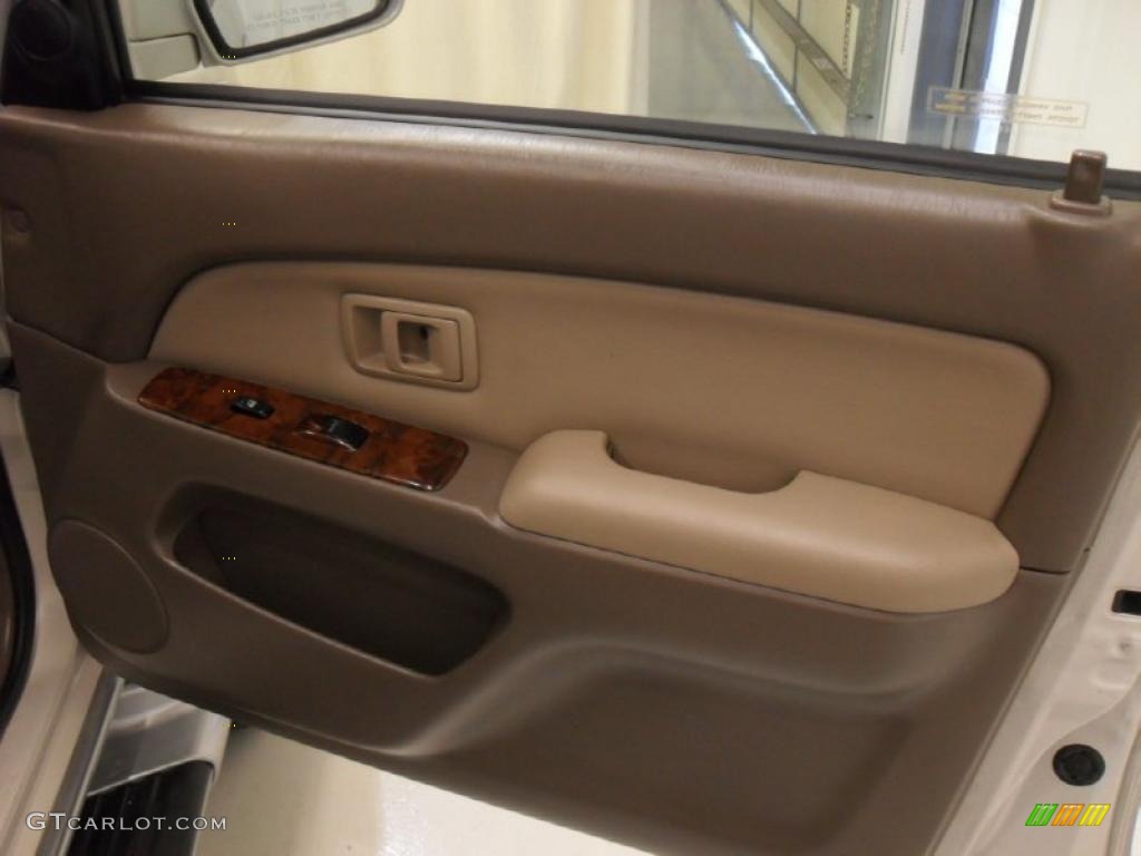 1999 4Runner Limited - Desert Dune Metallic / Oak photo #26