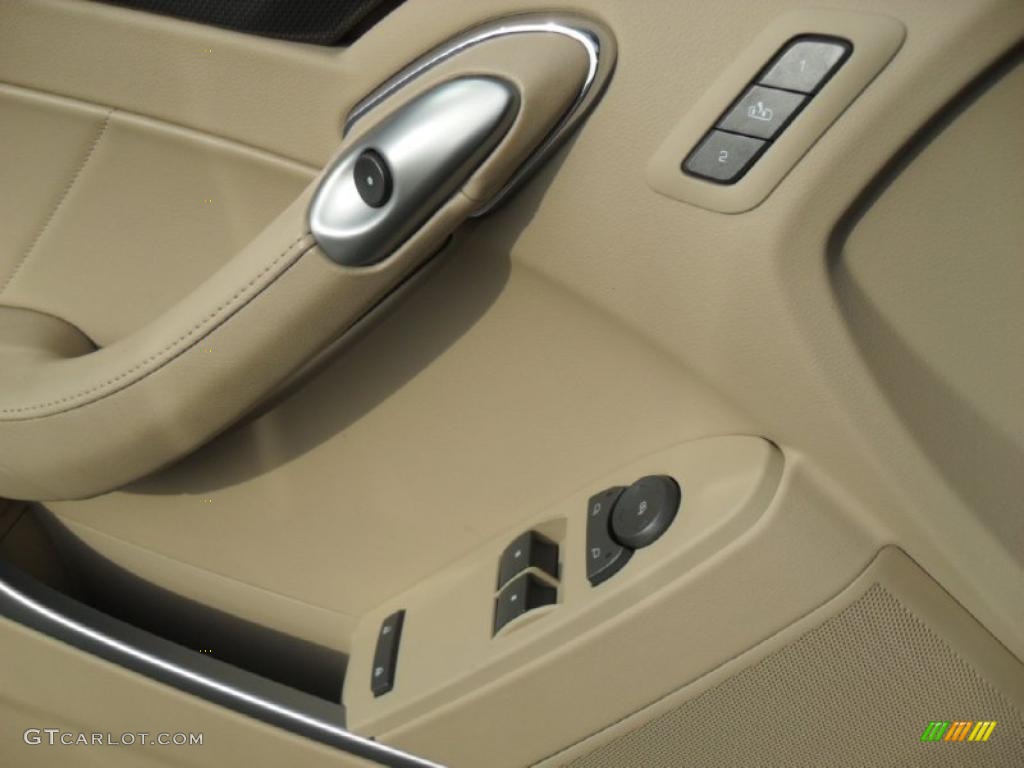 2011 Cadillac CTS Coupe Controls Photo #41787393