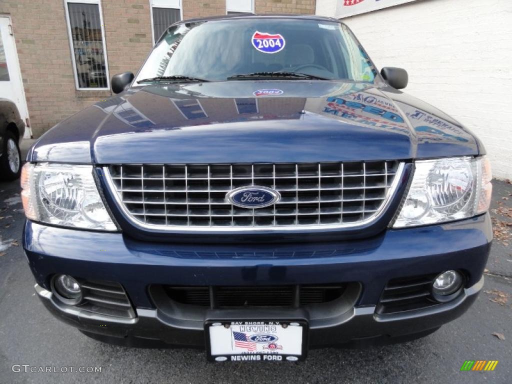 2004 Explorer XLT 4x4 - Dark Blue Pearl Metallic / Graphite photo #2