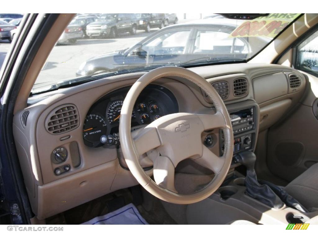 2002 TrailBlazer LS 4x4 - Indigo Blue Metallic / Medium Oak photo #10