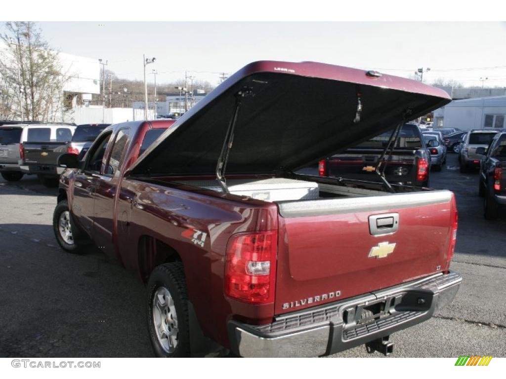 2008 Silverado 1500 LT Extended Cab 4x4 - Victory Red / Light Cashmere/Ebony Accents photo #7