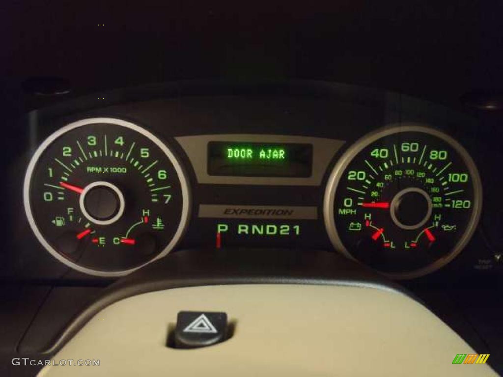 2006 Ford Expedition Limited Gauges Photo #41792423