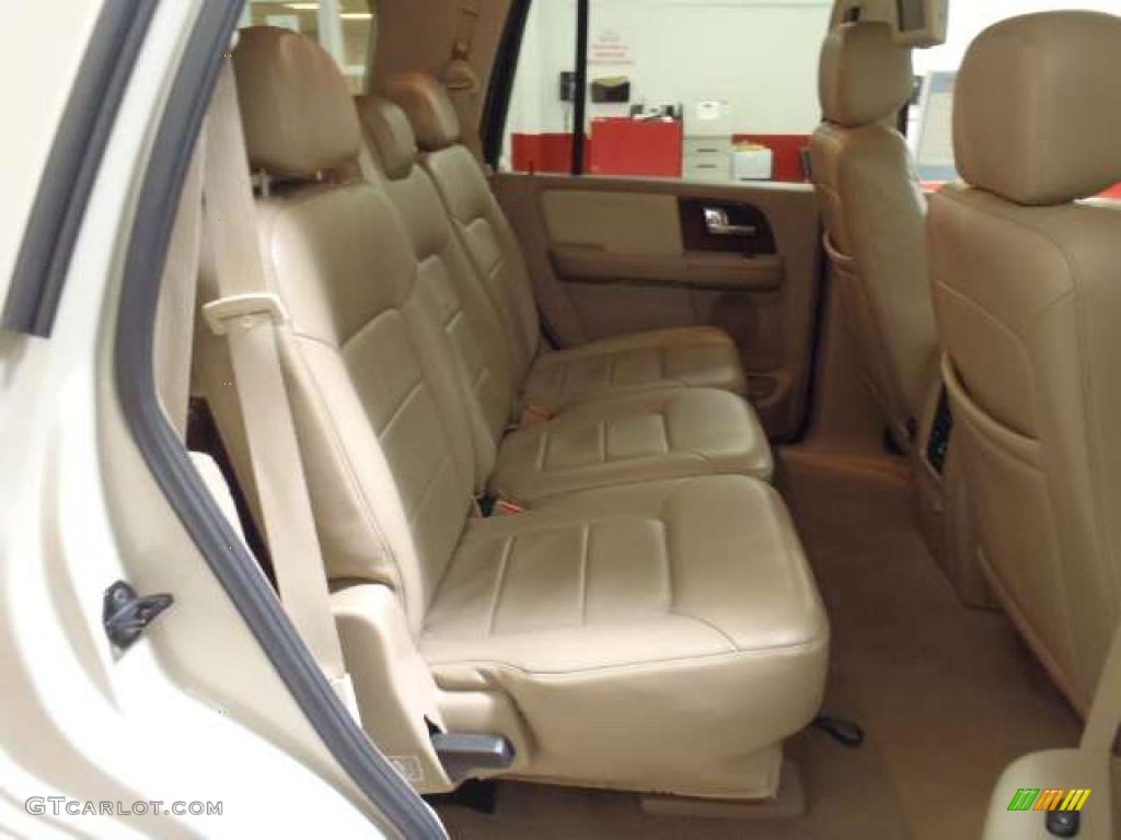 Medium Parchment Interior 2006 Ford Expedition Limited Photo #41792503