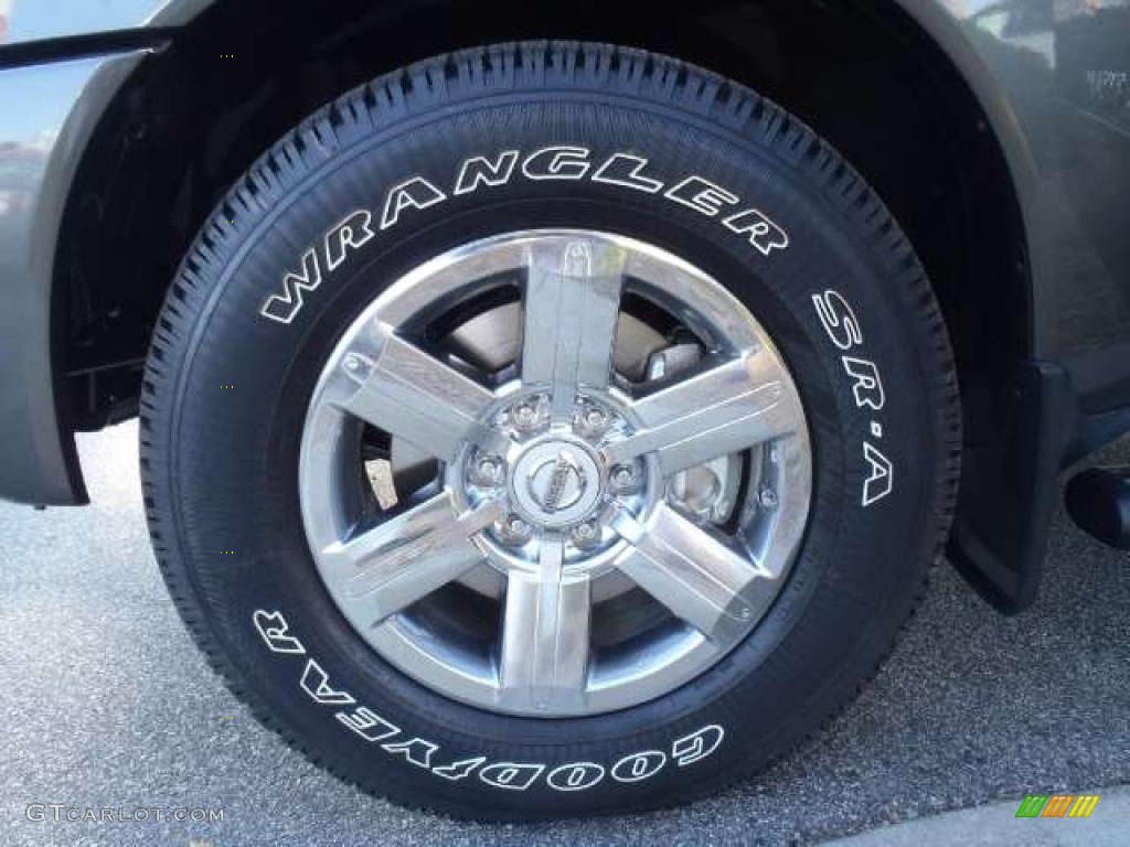 2011 Nissan Titan SV Crew Cab Wheel Photos
