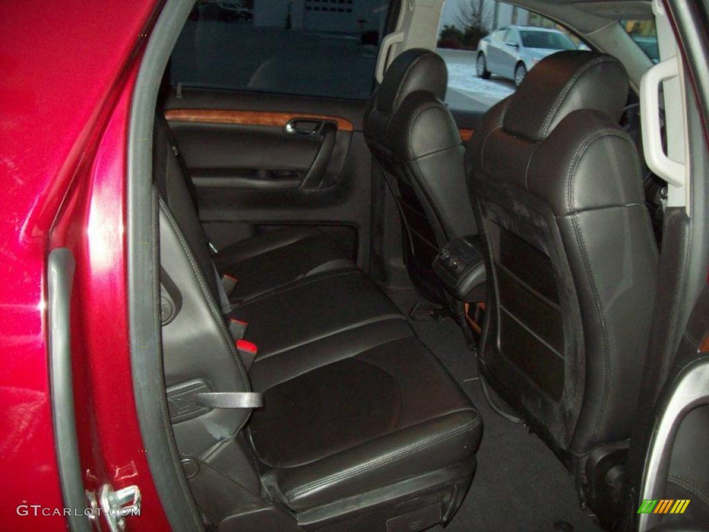 2007 Outlook XR AWD - Red Jewel / Black photo #29