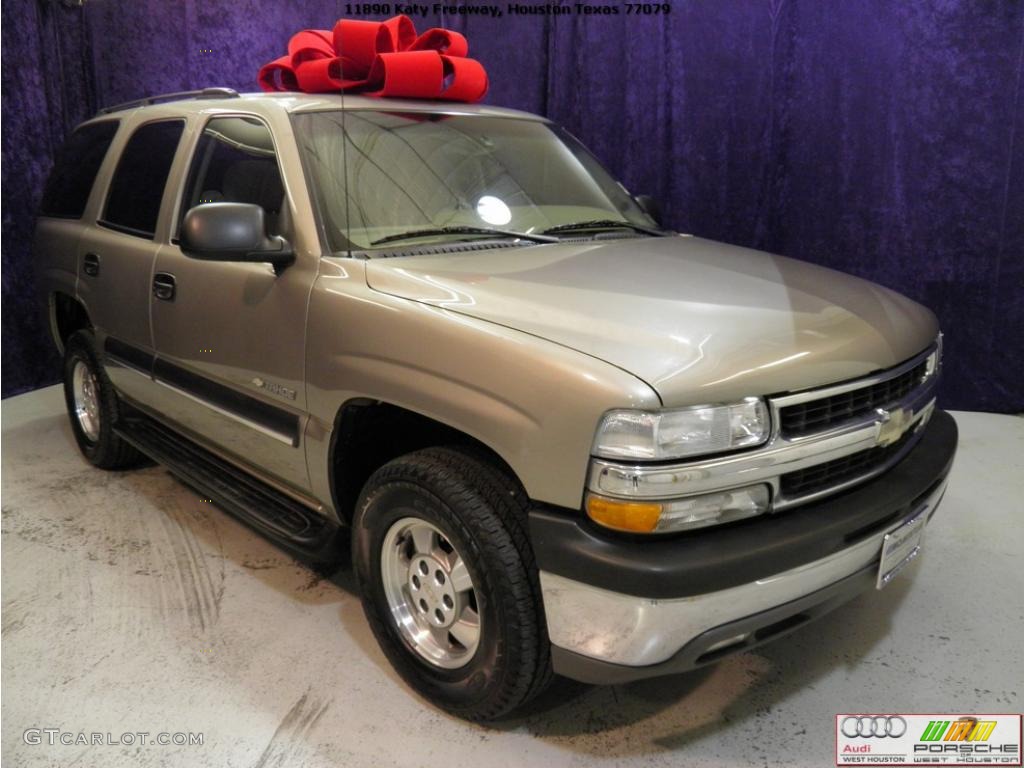 2003 Tahoe LT - Light Pewter Metallic / Gray/Dark Charcoal photo #1