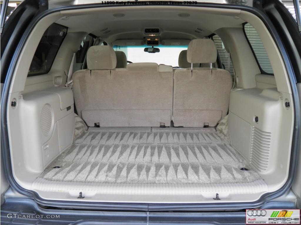 2003 Tahoe LT - Light Pewter Metallic / Gray/Dark Charcoal photo #10