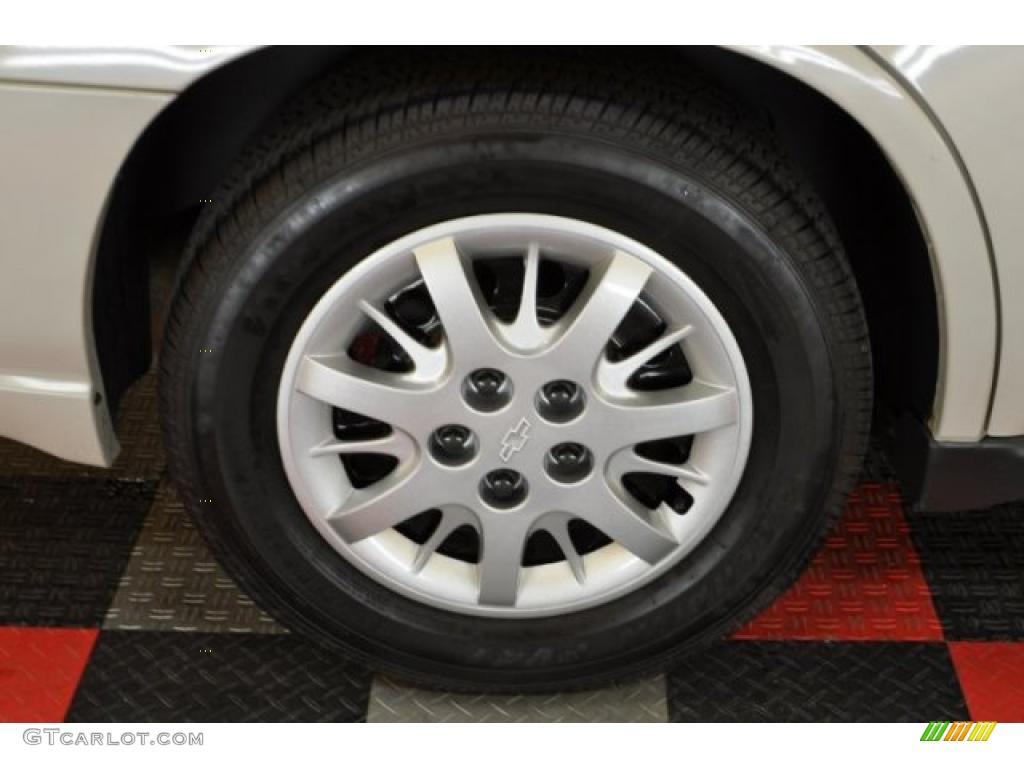 2003 Impala  - White / Neutral Beige photo #15