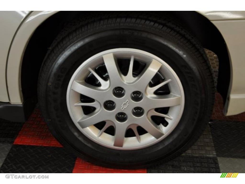 2003 Impala  - White / Neutral Beige photo #16