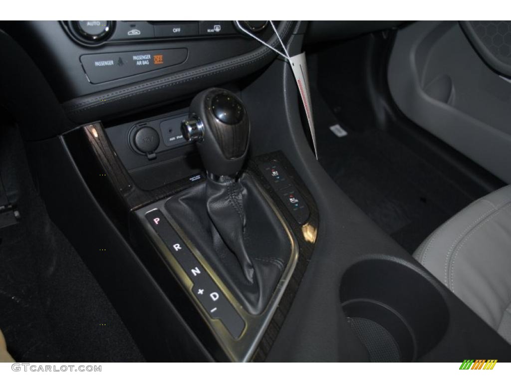 2011 Optima EX - Bright Silver / Gray photo #42