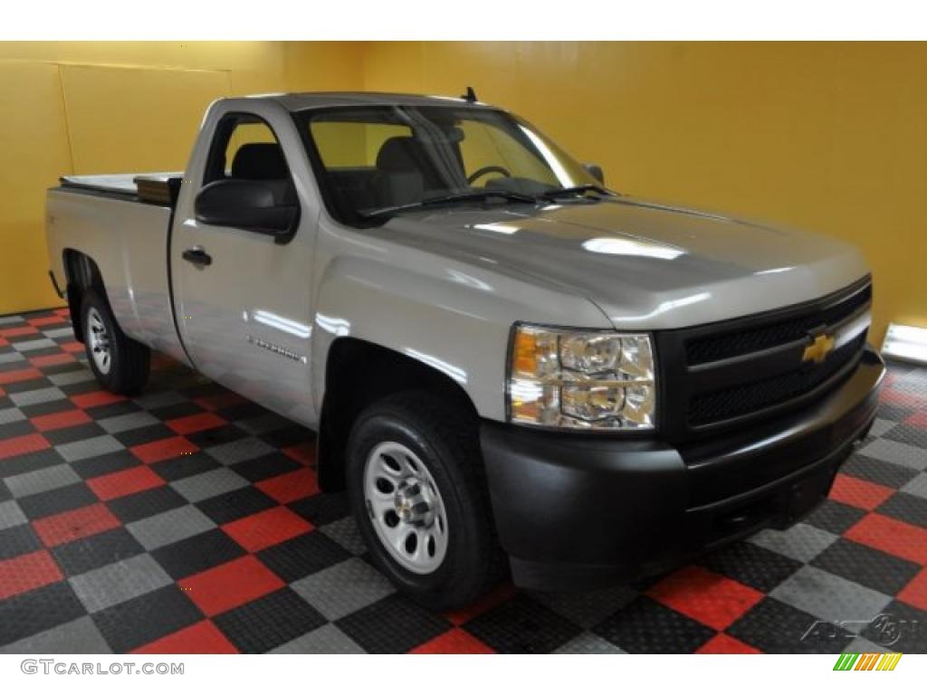 2007 Silverado 1500 Work Truck Regular Cab 4x4 - Silver Birch Metallic / Dark Titanium Gray photo #1