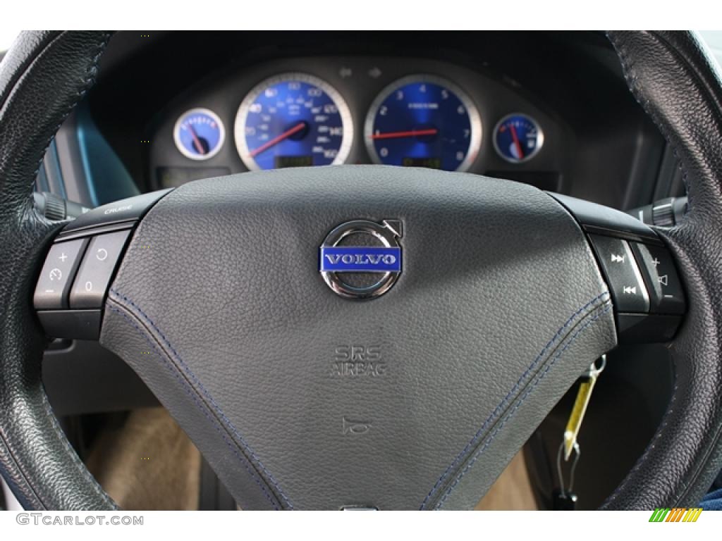 2004 Volvo S60 R AWD Gobi Sand R Metallic Steering Wheel Photo #41802267