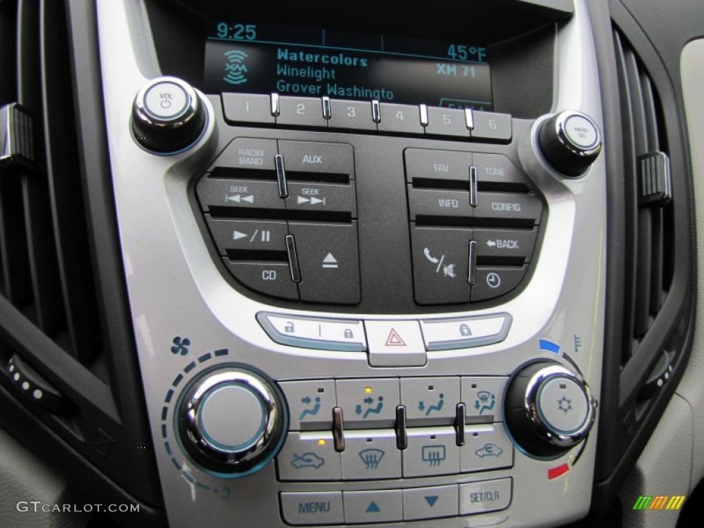 2011 Chevrolet Equinox LS Controls Photo #41802383