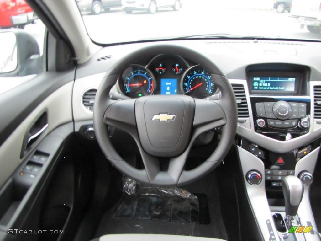 2011 Cruze LS - Ice Blue Metallic / Jet Black/Medium Titanium photo #14