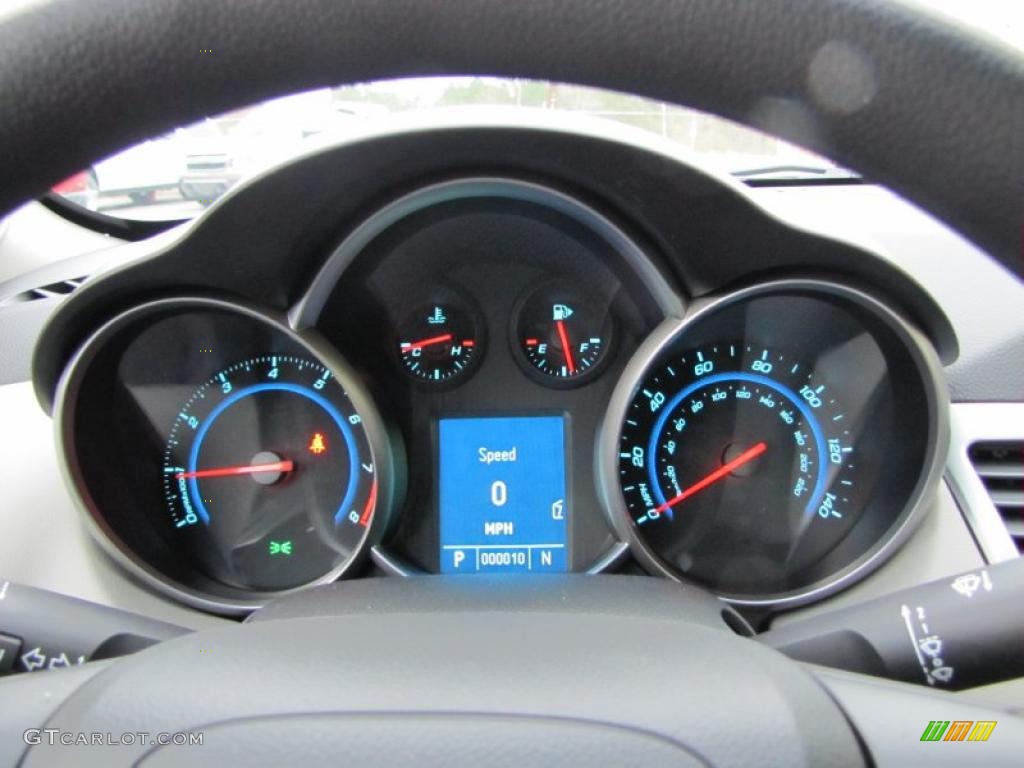 2011 Cruze LS - Ice Blue Metallic / Jet Black/Medium Titanium photo #15