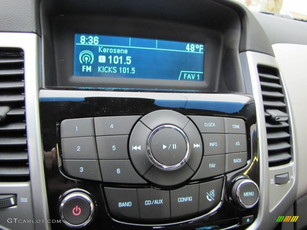 2011 Cruze LS - Ice Blue Metallic / Jet Black/Medium Titanium photo #16